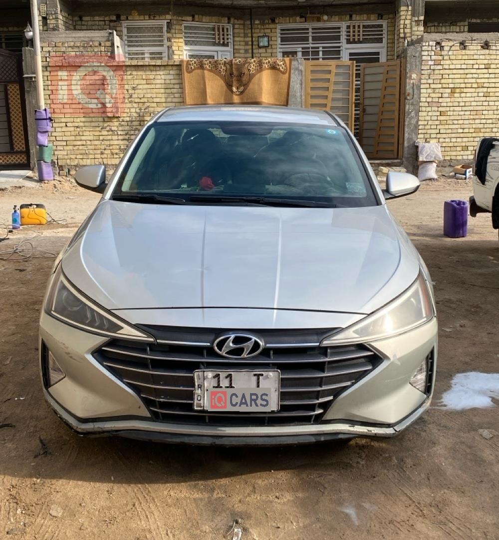 هیوندای ئەلەنترا